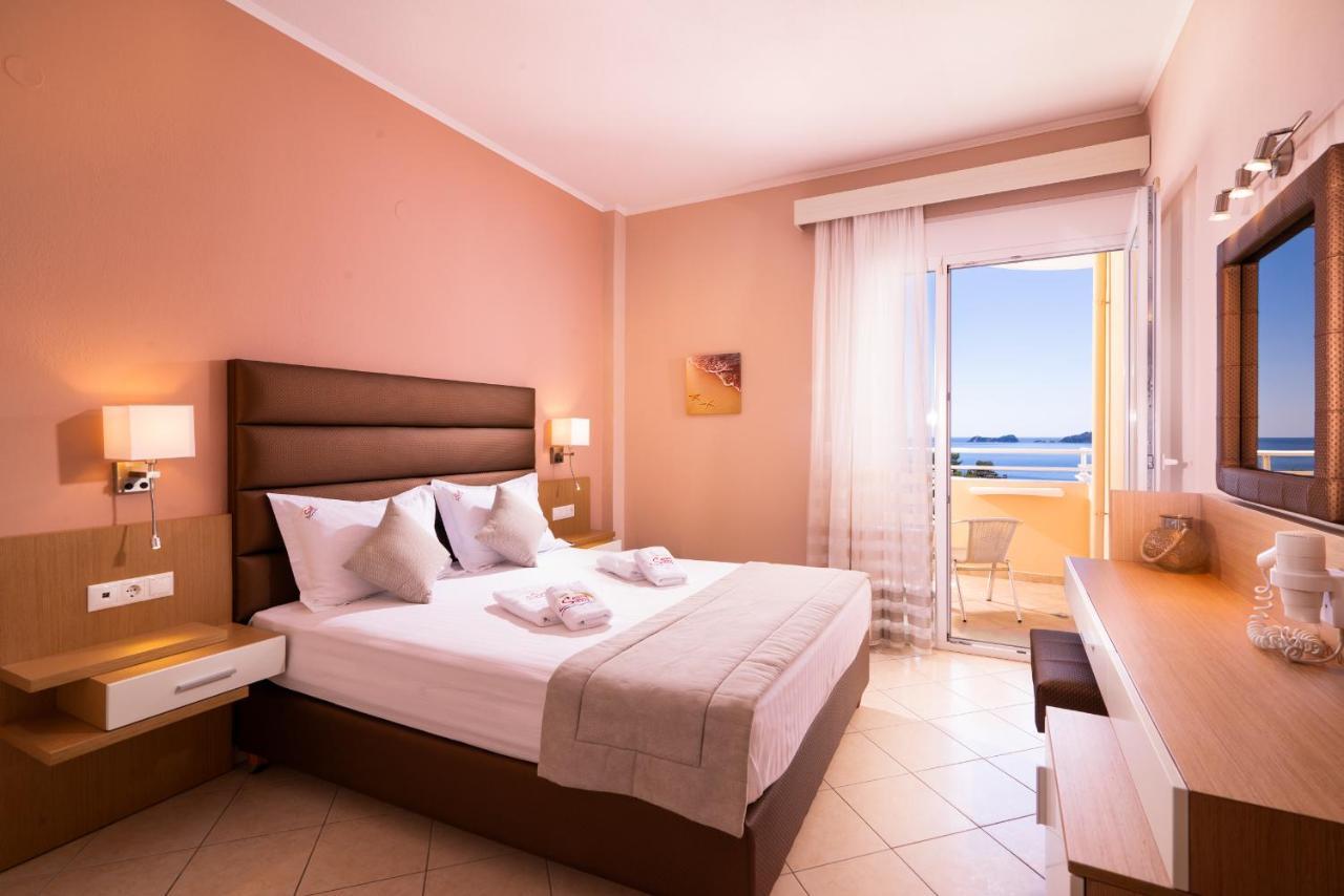 Sunny Hotel Thassos Chrisi Ammoudia Esterno foto