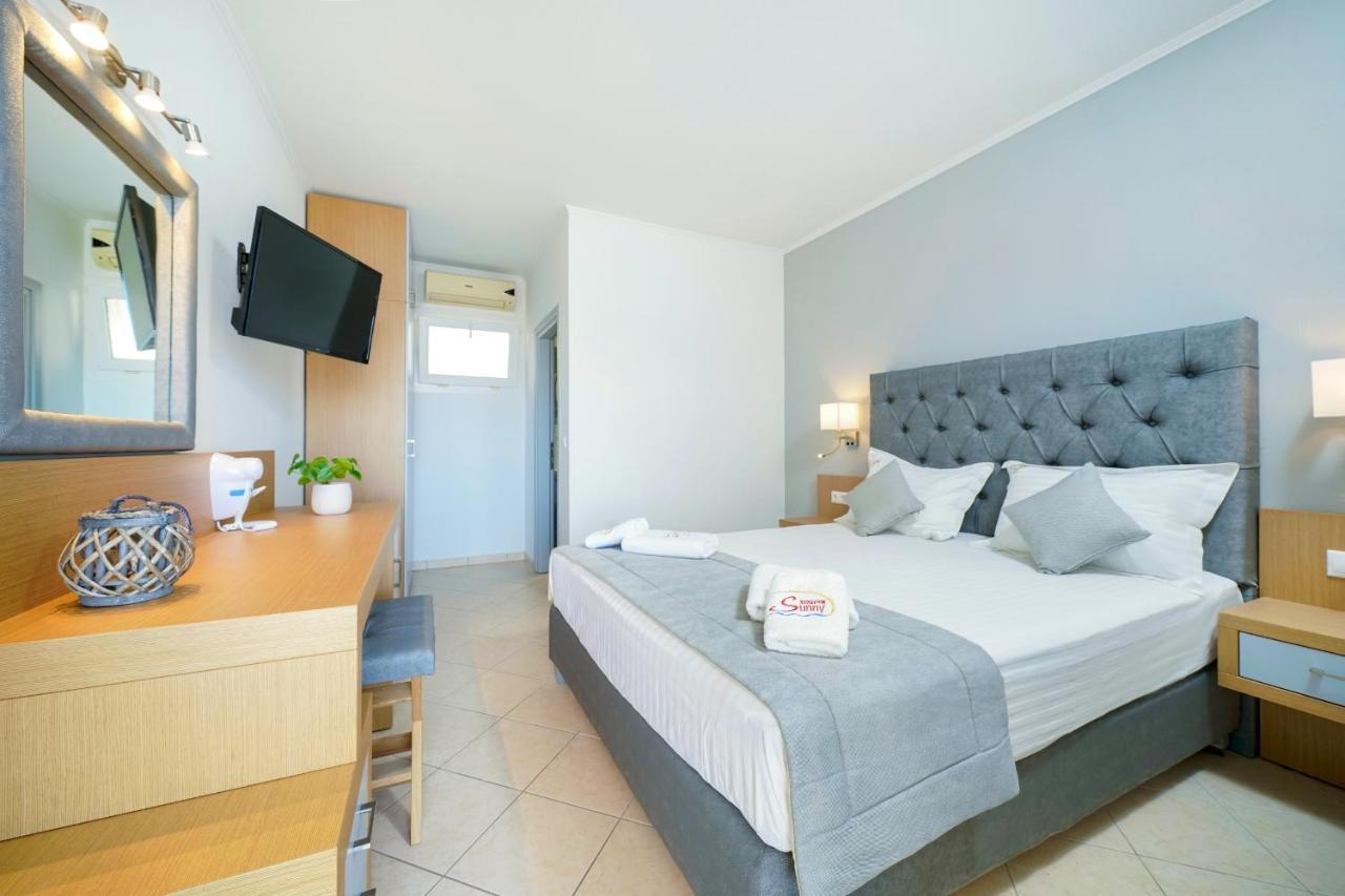 Sunny Hotel Thassos Chrisi Ammoudia Esterno foto