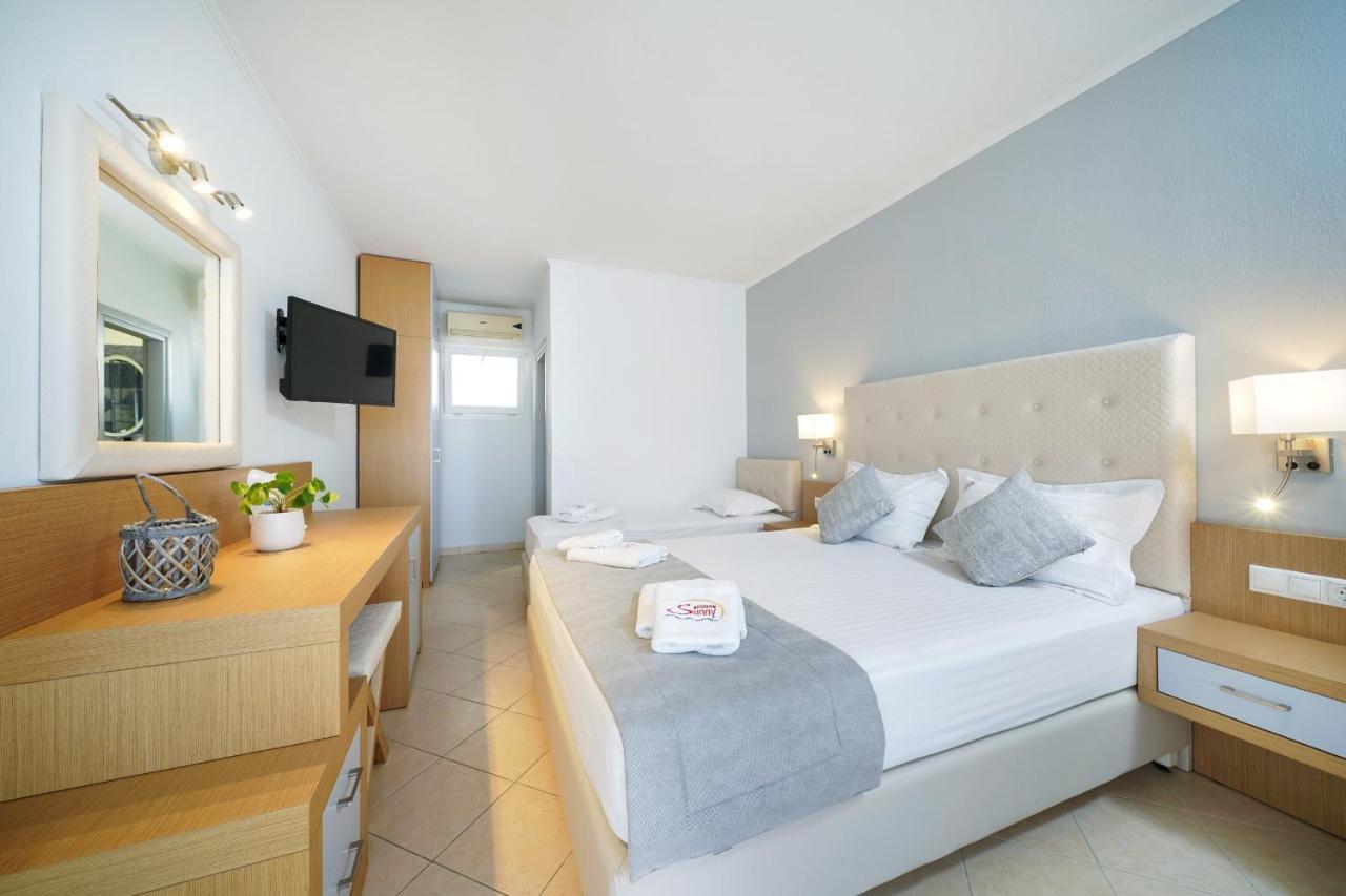 Sunny Hotel Thassos Chrisi Ammoudia Esterno foto