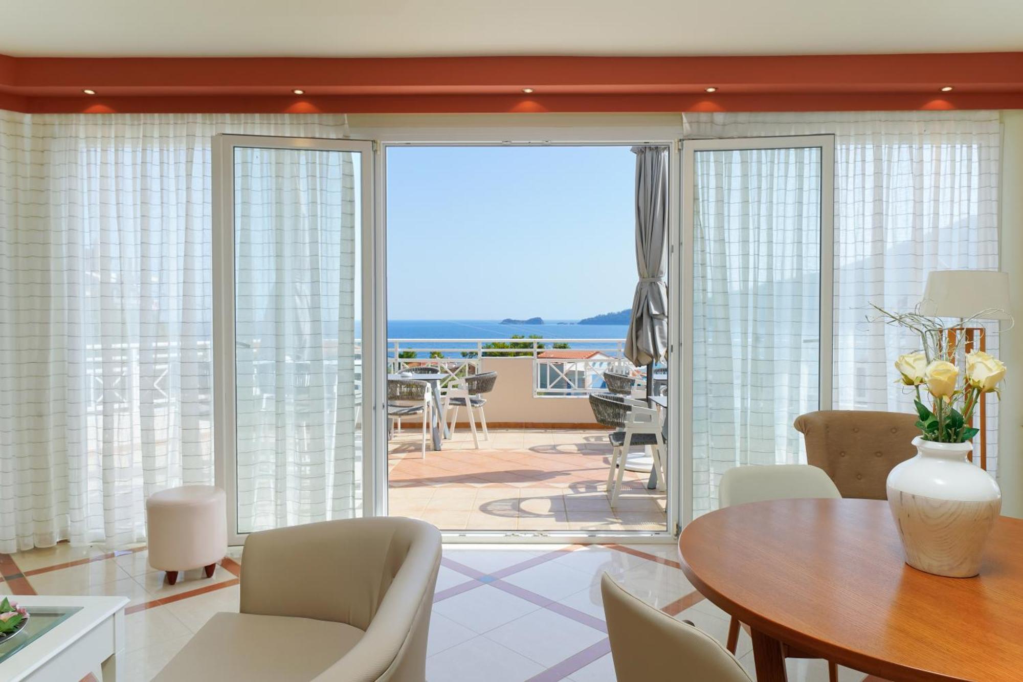 Sunny Hotel Thassos Chrisi Ammoudia Esterno foto