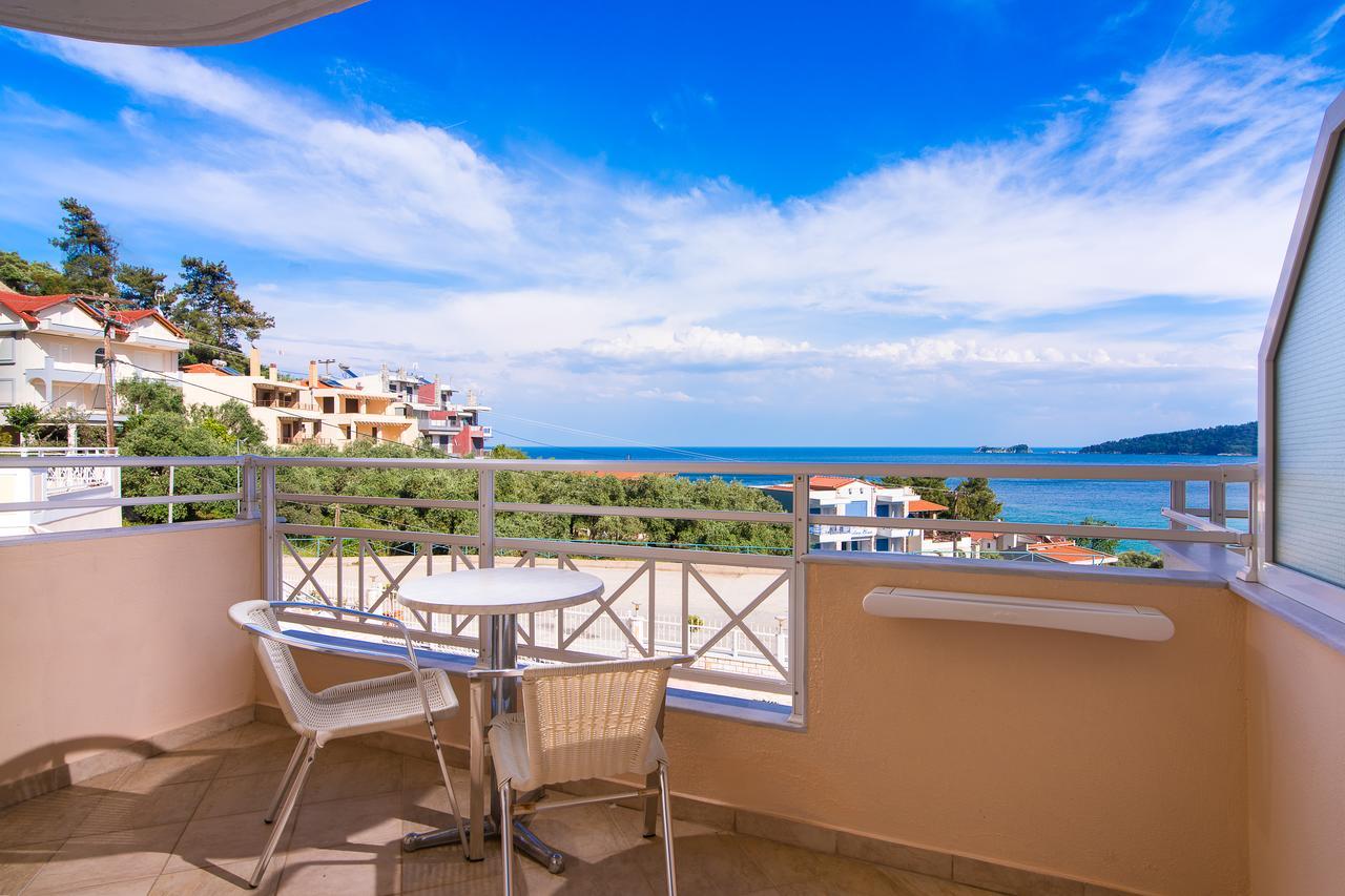 Sunny Hotel Thassos Chrisi Ammoudia Esterno foto