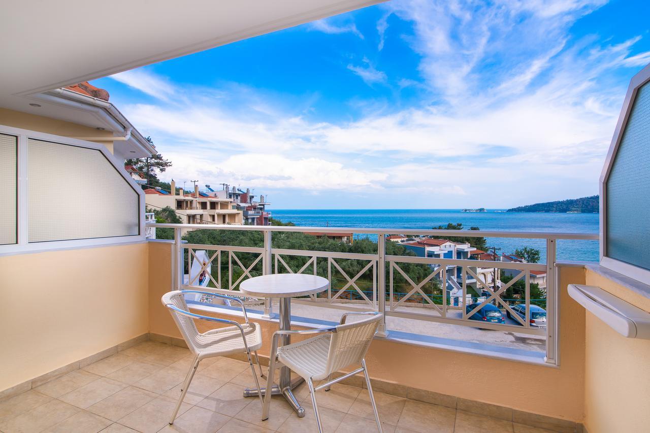 Sunny Hotel Thassos Chrisi Ammoudia Esterno foto