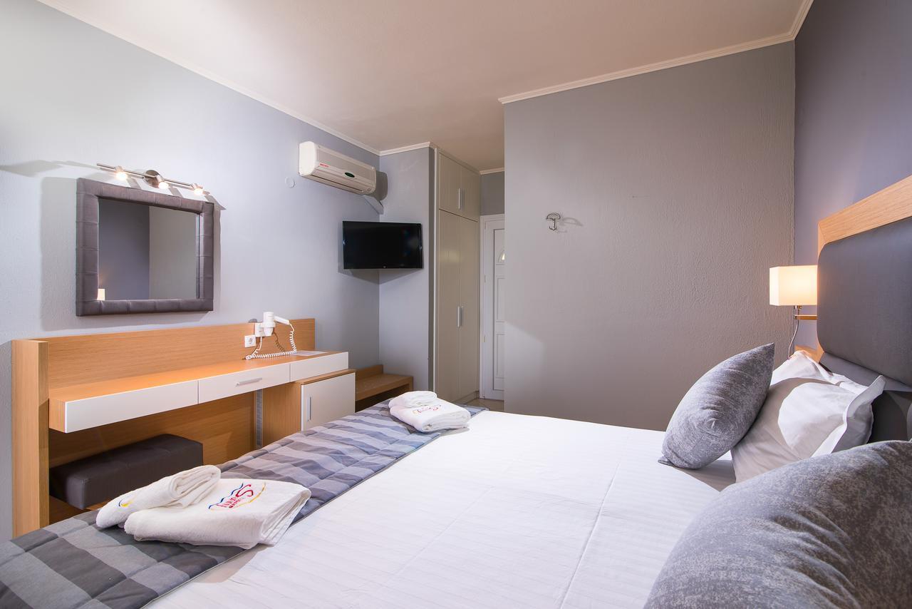 Sunny Hotel Thassos Chrisi Ammoudia Esterno foto