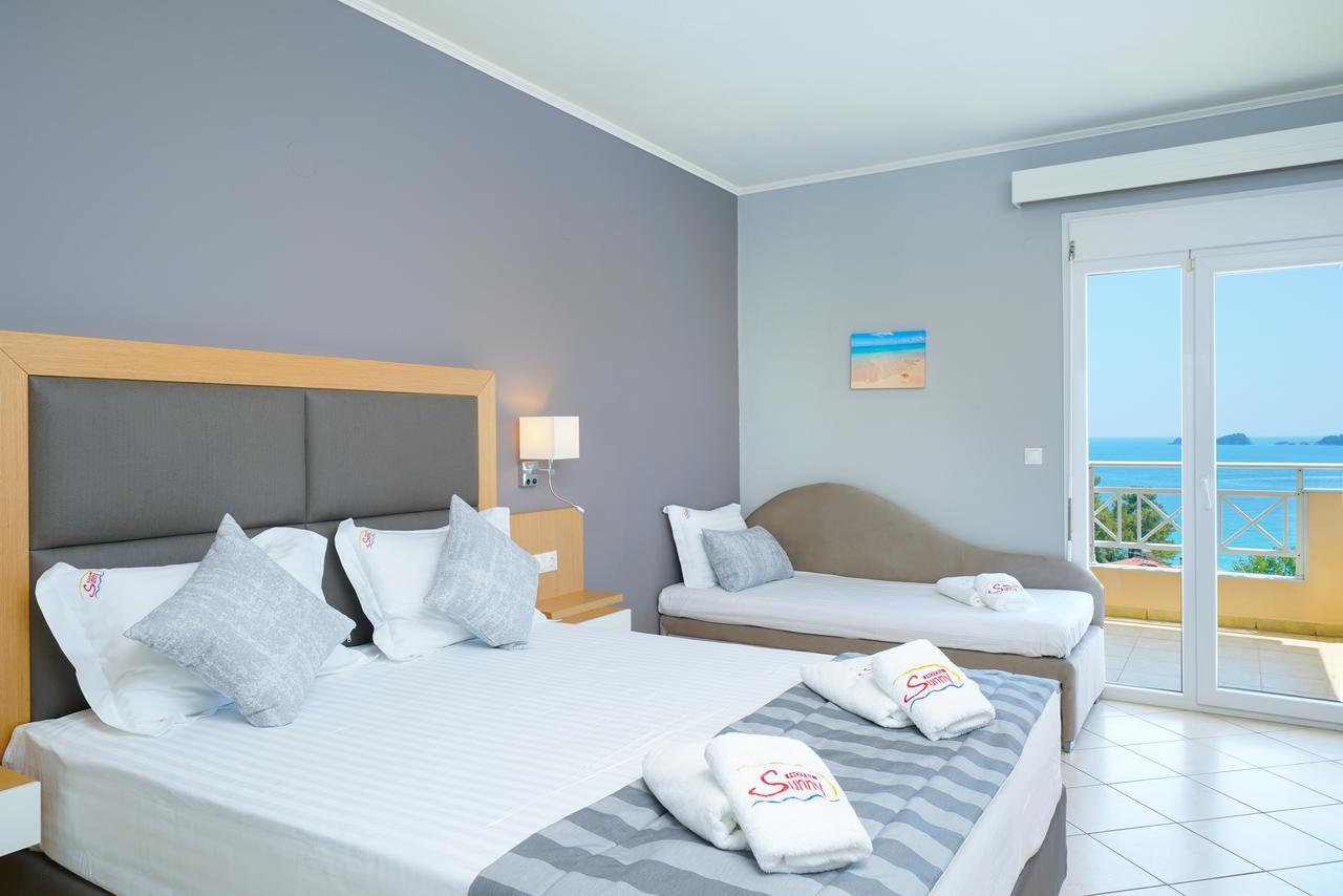 Sunny Hotel Thassos Chrisi Ammoudia Esterno foto